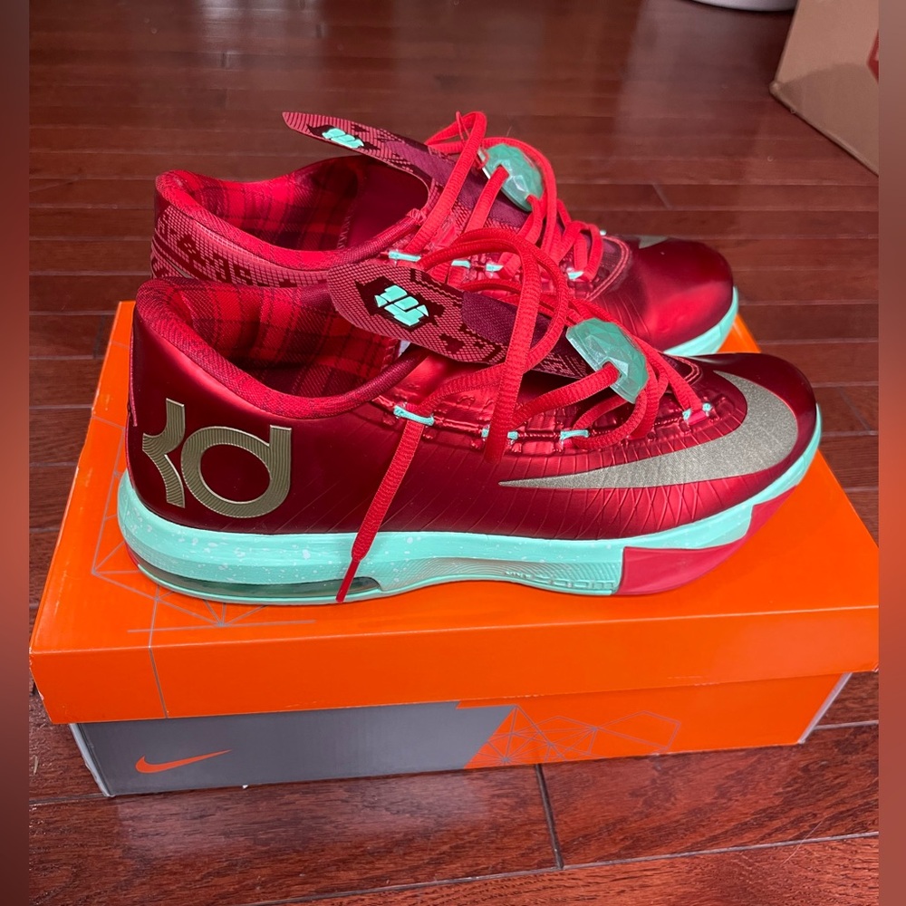 Nike KD 6 “Christmas”